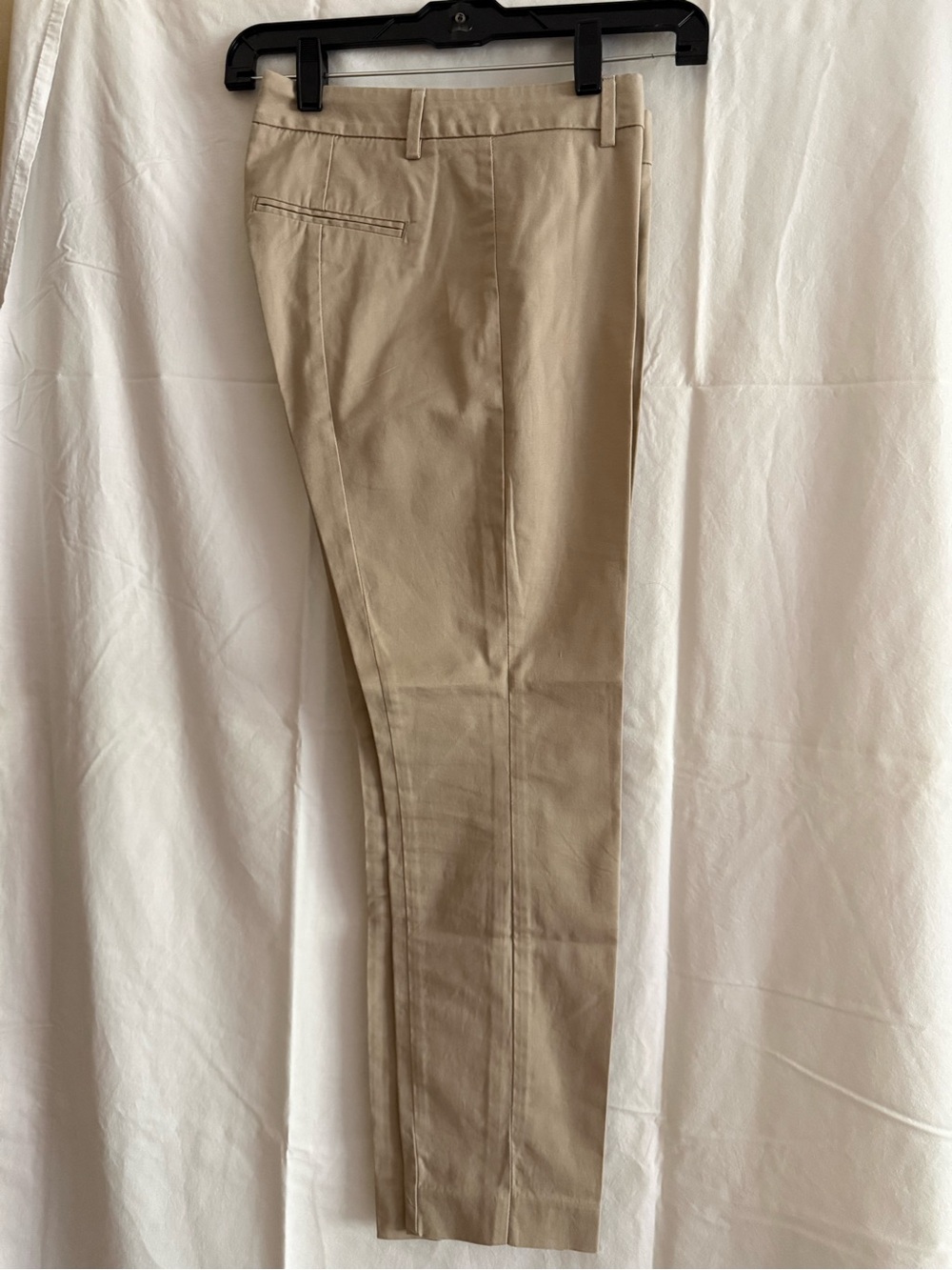 GAP Women's Beige Cropped Pants